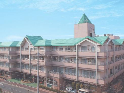 東京都足立区六月の特別養護老人ホームです。職員を育てる風土が根付いています