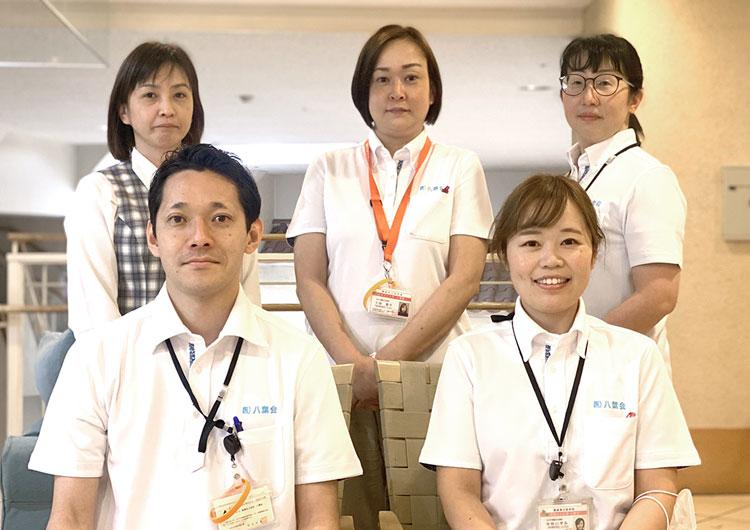 足立区を「住み続けたい街」にするために、高齢者の総合的な支援に取り組んでいます。