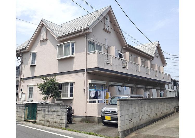 東武東上線「鶴ヶ島駅」徒歩5分。知的障害や身体障碍を持つ方のグループホームです。