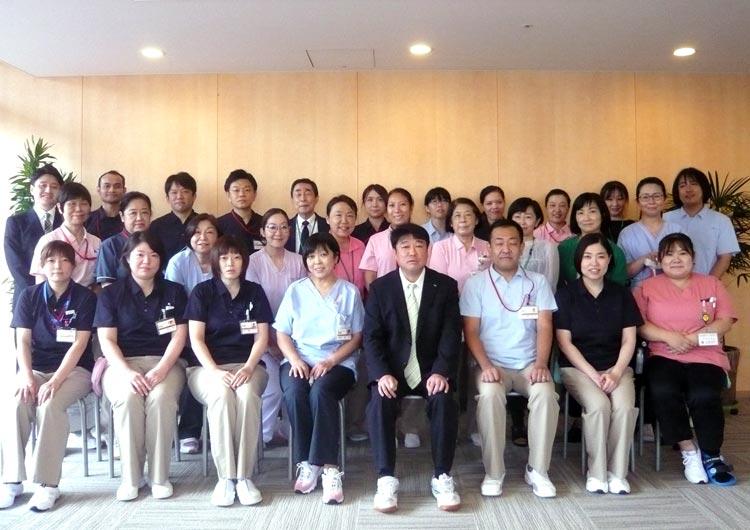 手厚い職員配置で質の高いケアと働きやすさを実現。未経験から介護の仕事に挑戦したい方も大歓迎です。