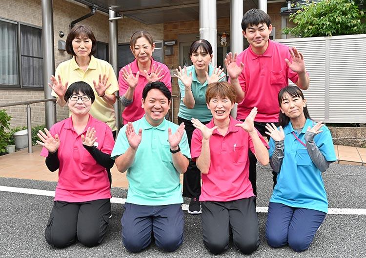 ショートステイとデイサービスの併設施設。未経験から介護を学びたい方も大歓迎です。