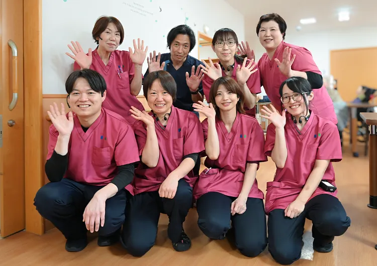 働きやすさが整った介護付き有料老人ホームです。職員定着率が高く、子育てスタッフも多数活躍中。