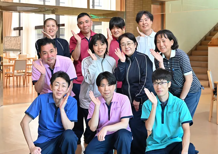 年間公休120日&残業ほぼゼロ。自立した高齢者の方が生活する養護老人ホームのスタッフ募集。